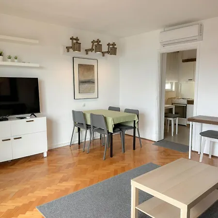 Romeo Apartment