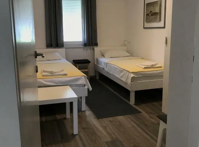 公寓 Romeo 茨里克韦尼察